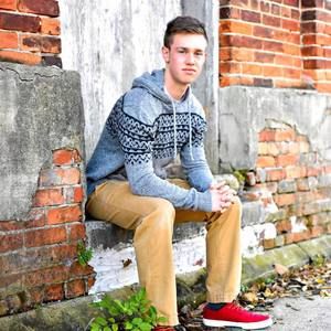 Meet your Posher, Luke